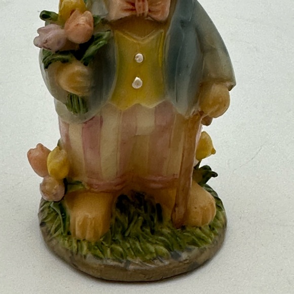 You g’s Small Mr. And Mrs. Rabbit Figurines Easter Decoration - Picture 12 of 16